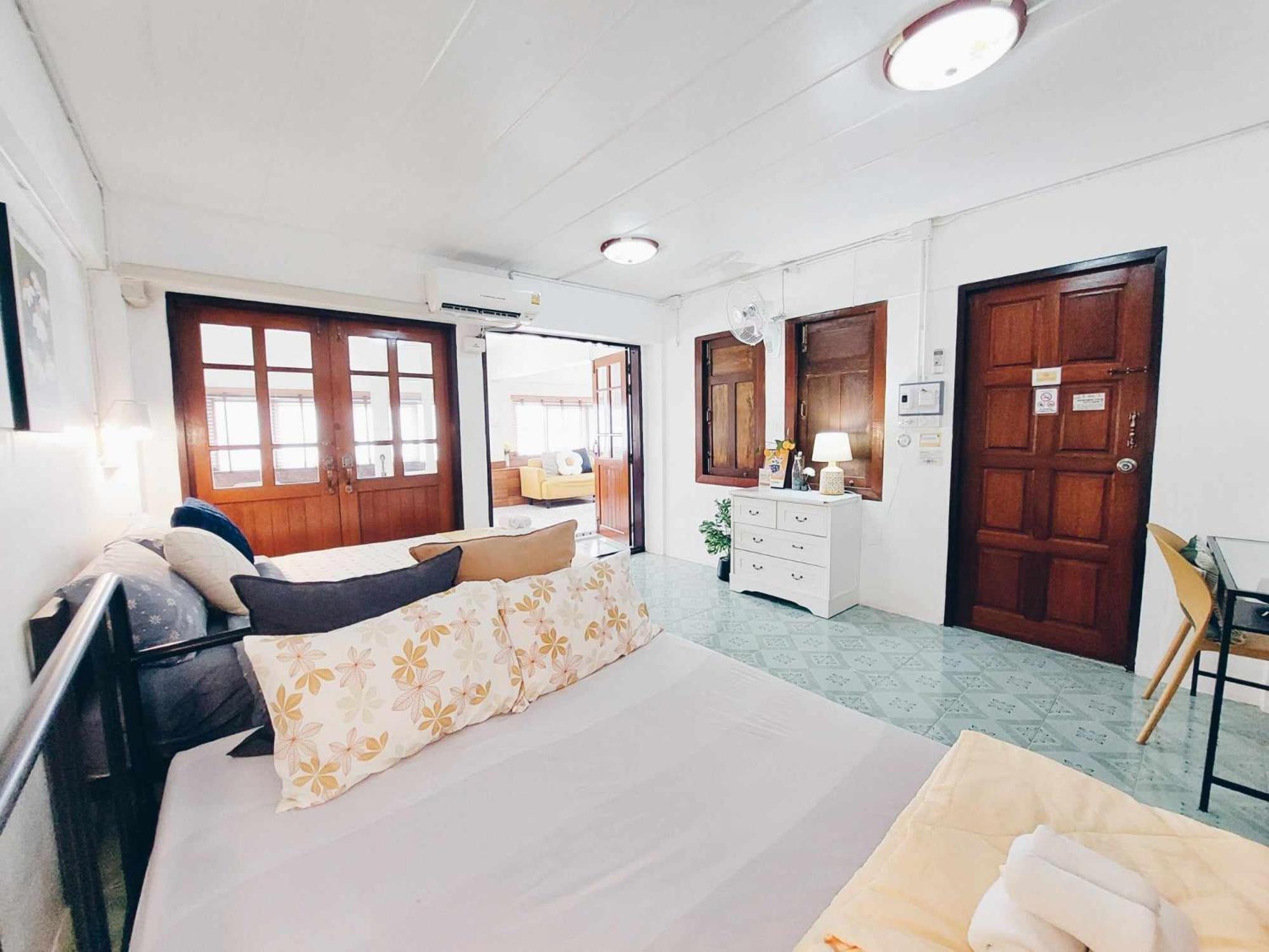 Hostel Hello Sunshine Ayutthaya Exteriér fotografie