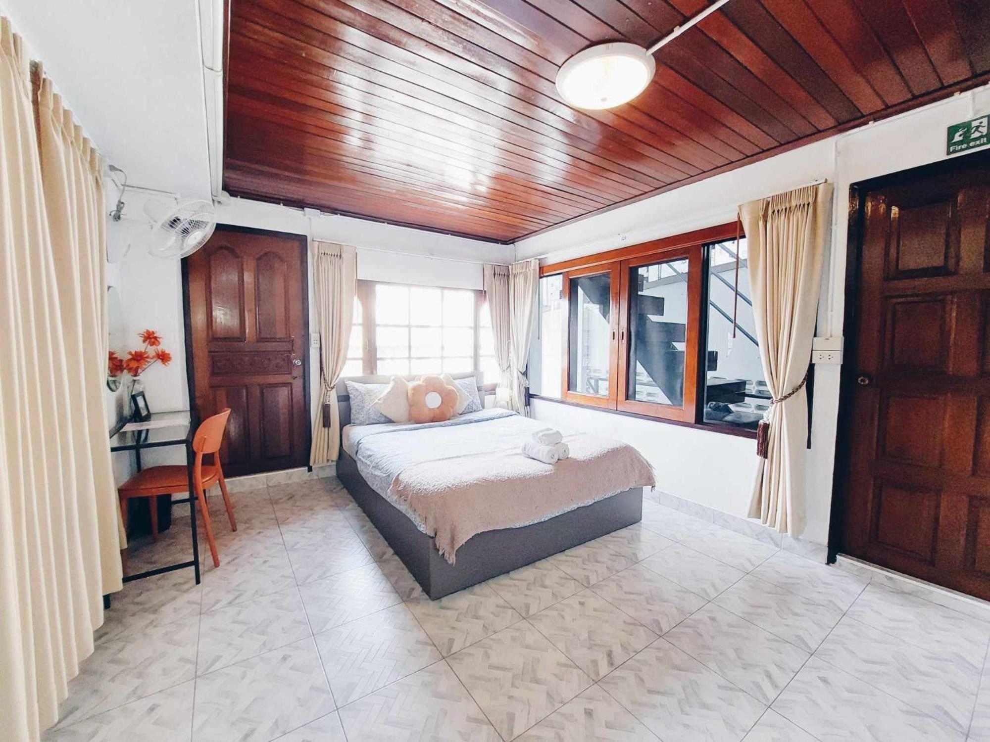 Hostel Hello Sunshine Ayutthaya Exteriér fotografie
