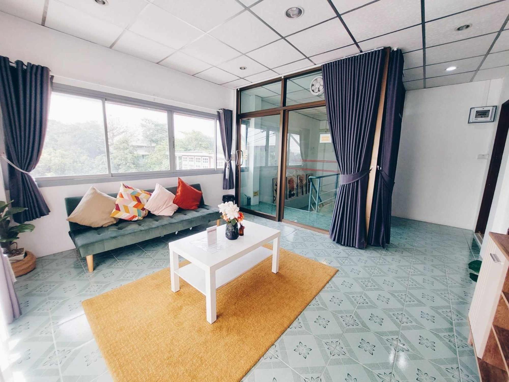 Hostel Hello Sunshine Ayutthaya Exteriér fotografie