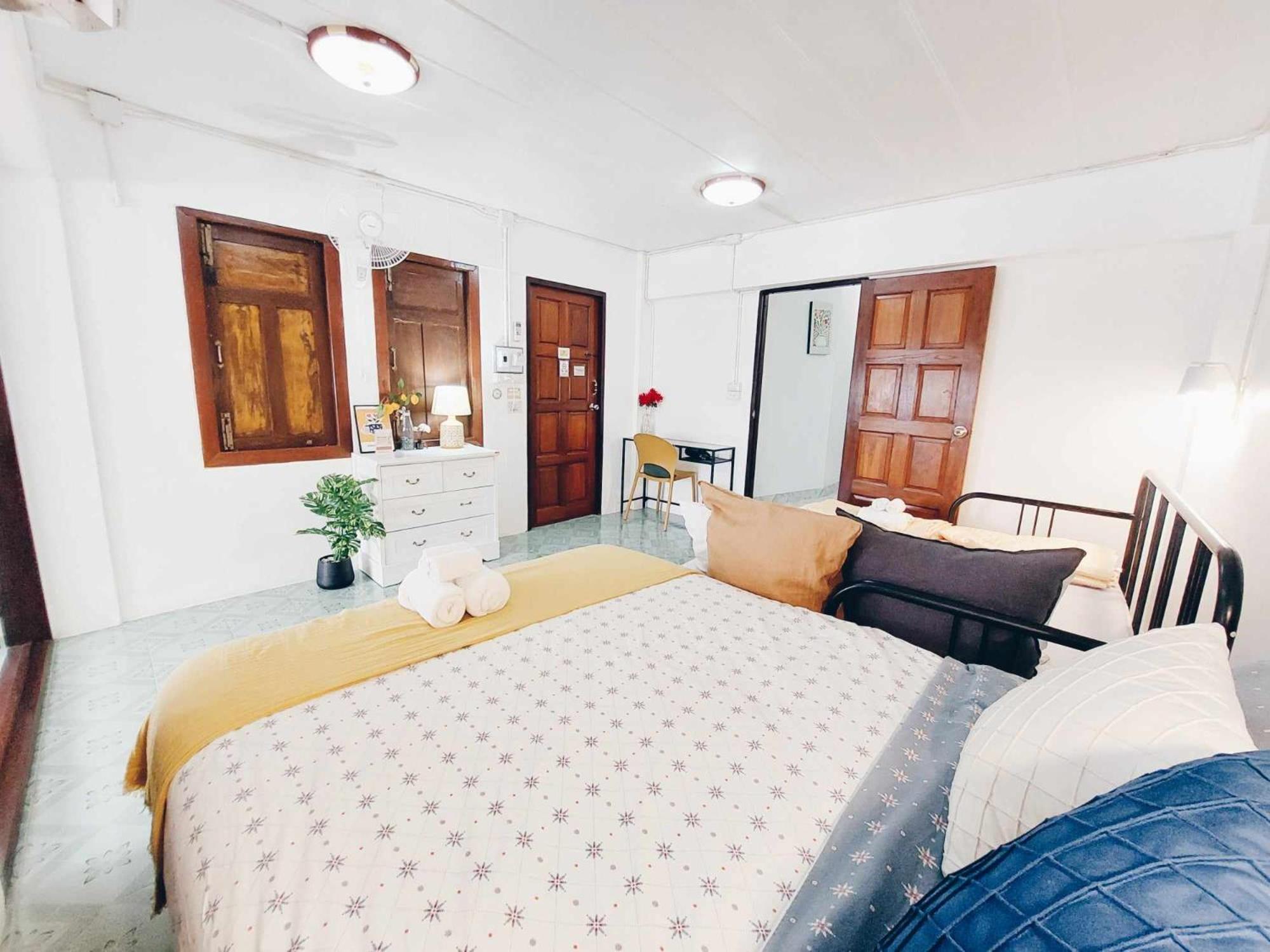 Hostel Hello Sunshine Ayutthaya Exteriér fotografie