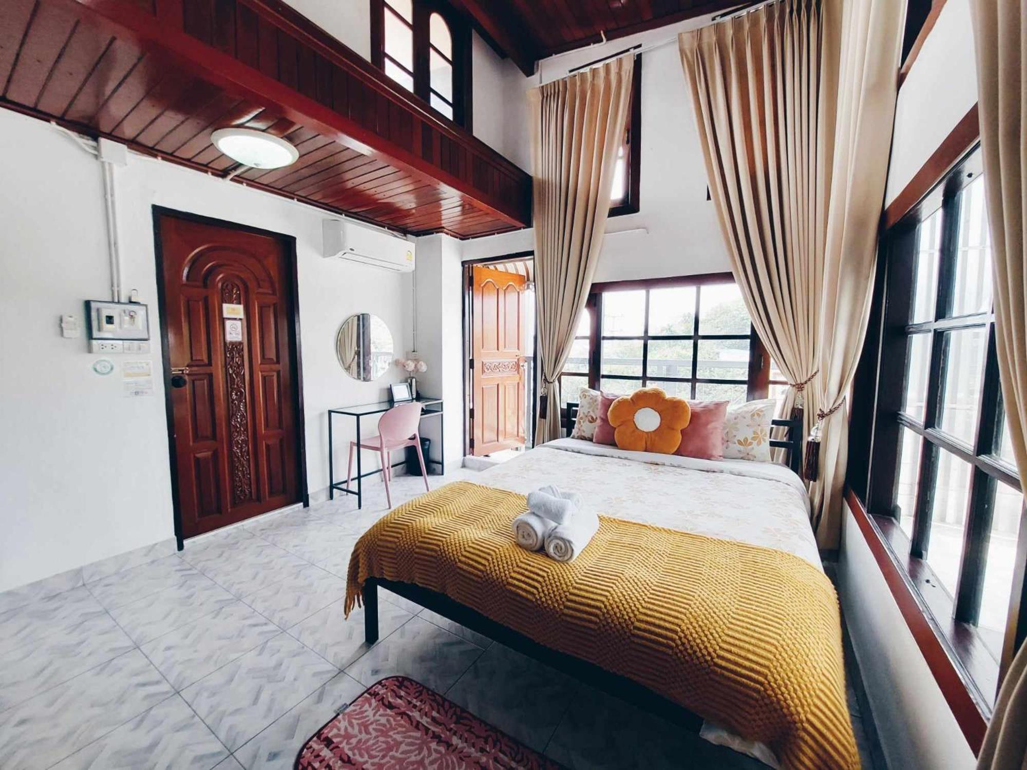 Hostel Hello Sunshine Ayutthaya Exteriér fotografie