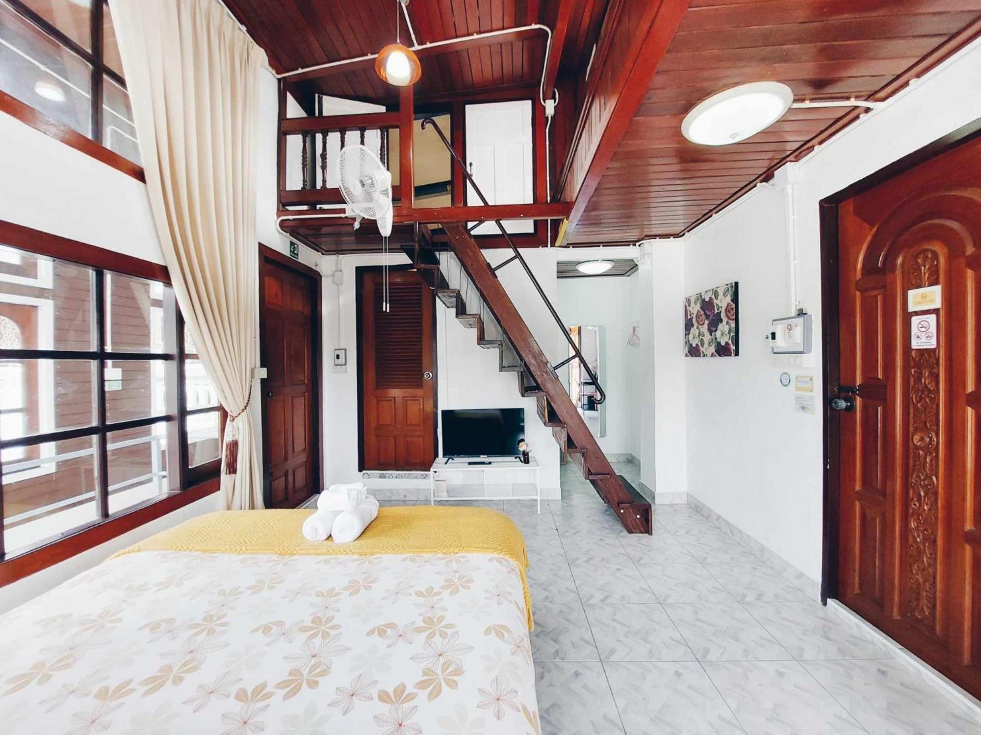 Hostel Hello Sunshine Ayutthaya Exteriér fotografie