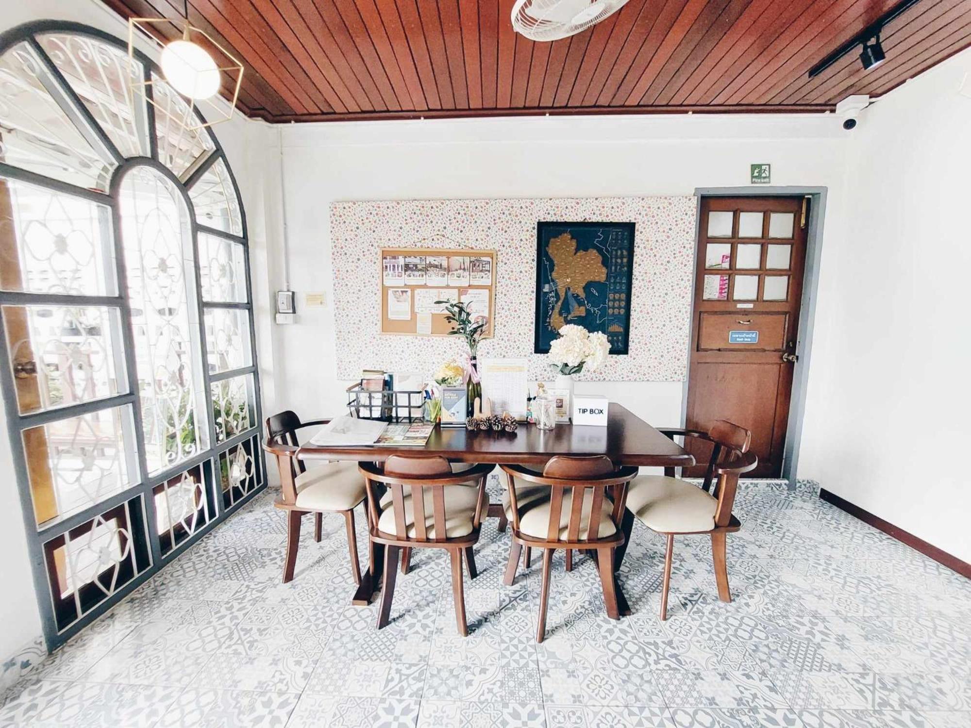 Hostel Hello Sunshine Ayutthaya Exteriér fotografie
